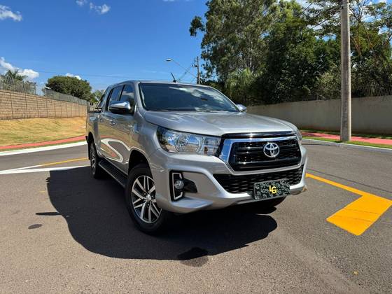 TOYOTA HILUX 2.7 SRV 4X2 CD 16V FLEX 4P AUTOMÁTICO TOYOTA HILUX 2.7 SRV 4X2 CD 16V FLEX 4P AUTOMÁTICO